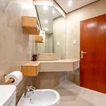 Appartement Jacaranda, Your Stylish Retreat In