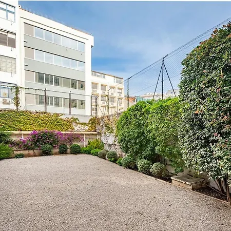 Jacaranda, Your Stylish Retreat In *